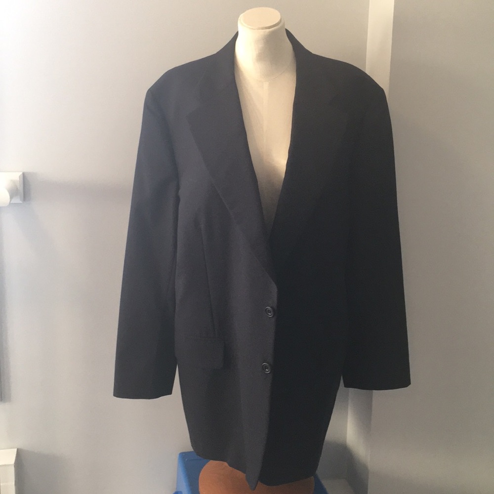 Paul Stuart jacket, navy, 46 regular